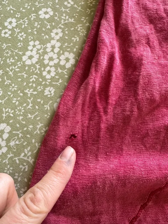 Free People We The Free Santa Cruz BOHO Henley Red Size Medium - Picture 6 of 9